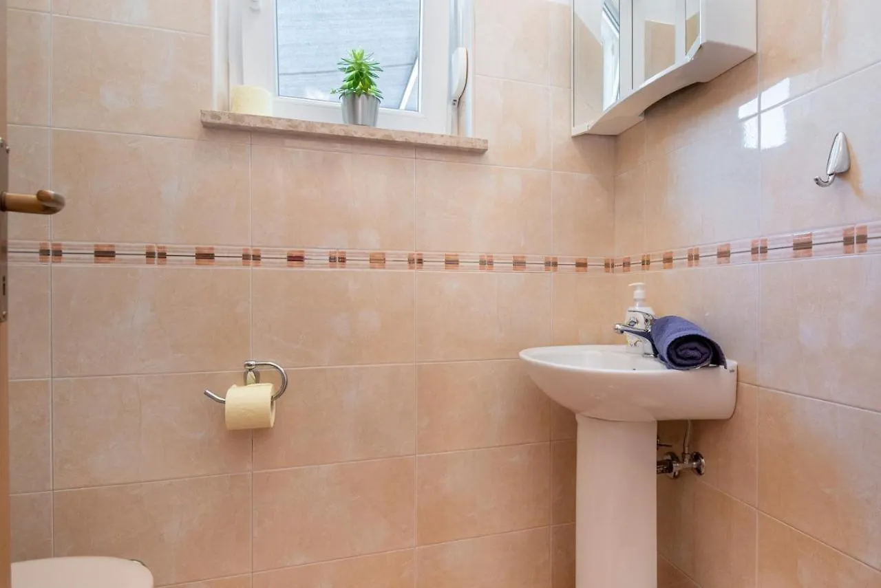 Holiday House Dora Labin  Holiday home
