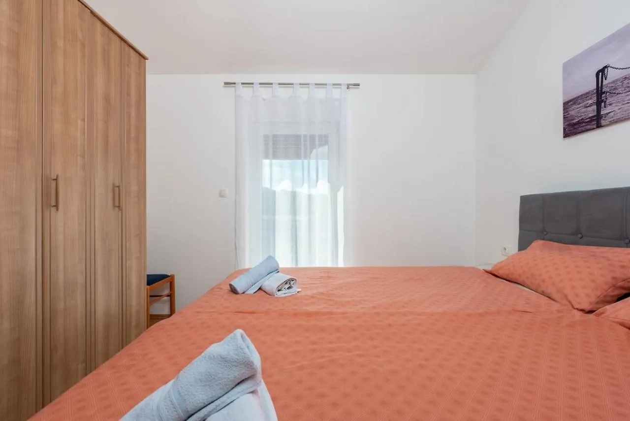 Holiday House Dora Labin  Holiday home Labin (Istria)