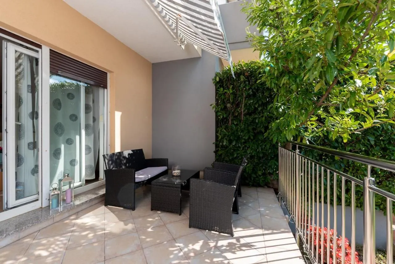 Holiday House Dora Labin  Holiday home